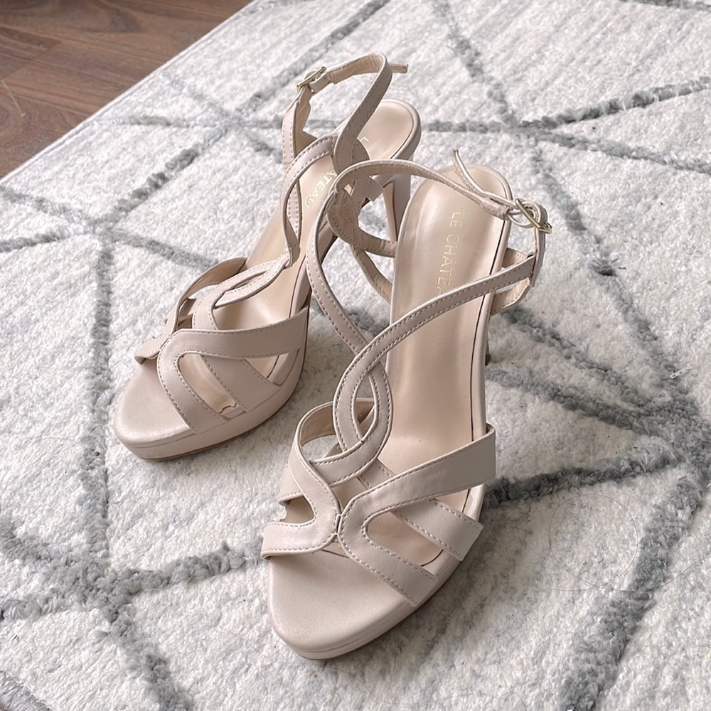 Le Chateau Platform Nude Heels